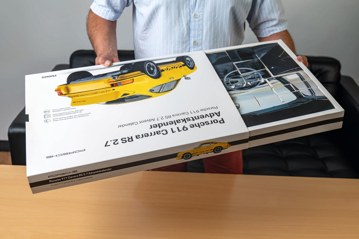 Porsche 911 Carrera RS 2.7 Advent Calendar 1:24